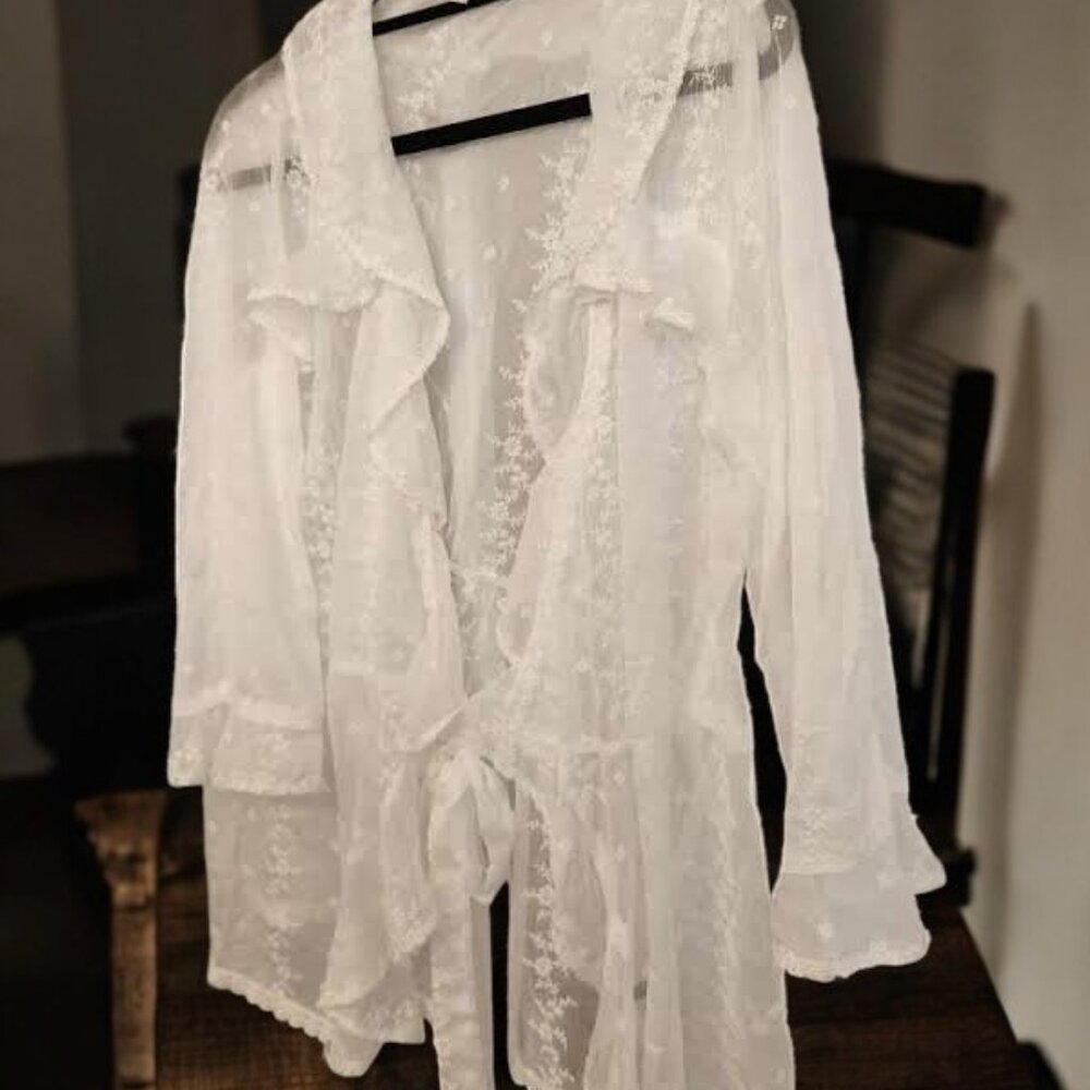 POL Sheer Tie-Front Blouse with Floral Embroidery – Size Medium - Picture 6 of 13